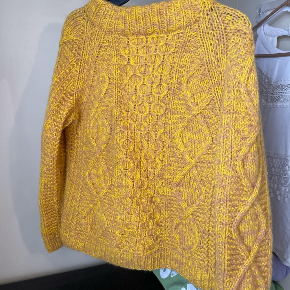 Beautiful wool sweater